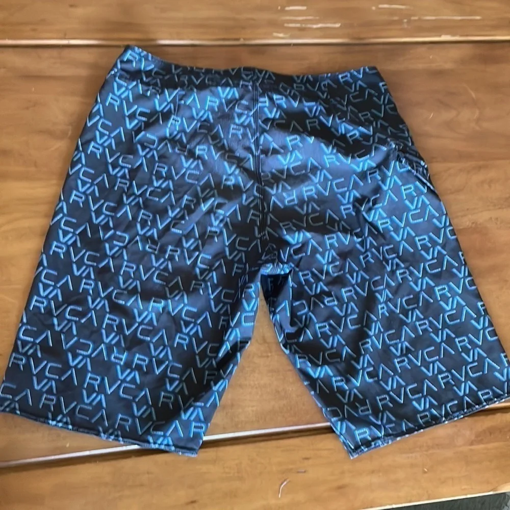 Rvca Board Shorts Size 31